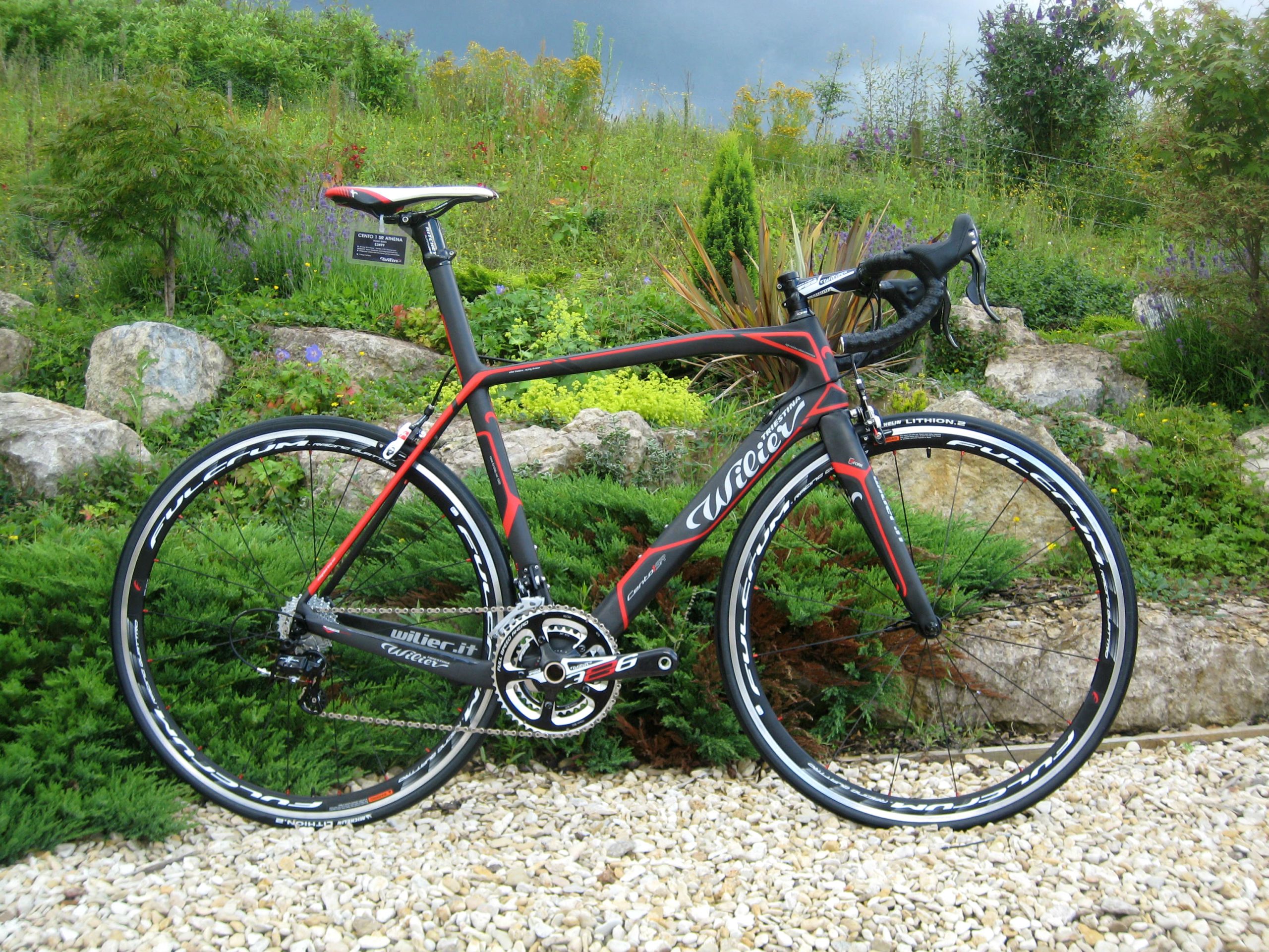 Wilier unveil Cento 1 SR |