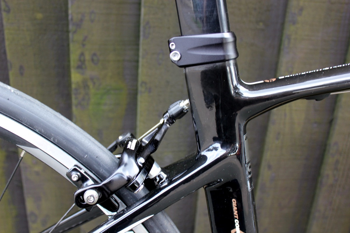 自転車本体 GIANT Defy Composite2 SRAM APEX 自転車本体 GIANT Defy Composite2 SRAM APEX ジャイアント