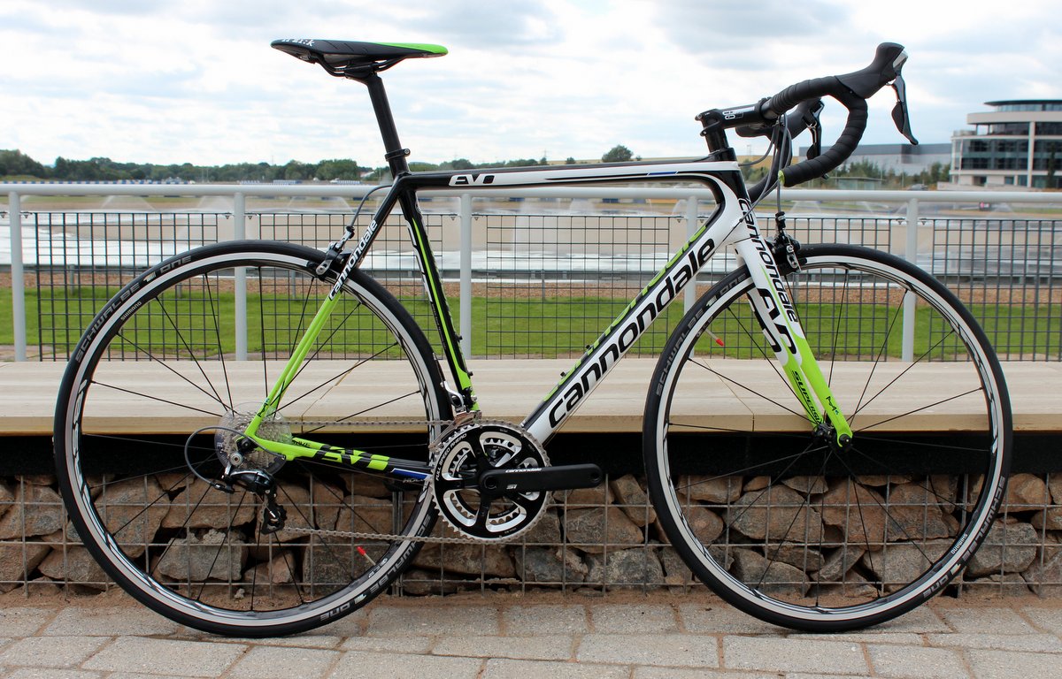 Cannondale SuperSix Evo and CAAD10 model year 2014 r