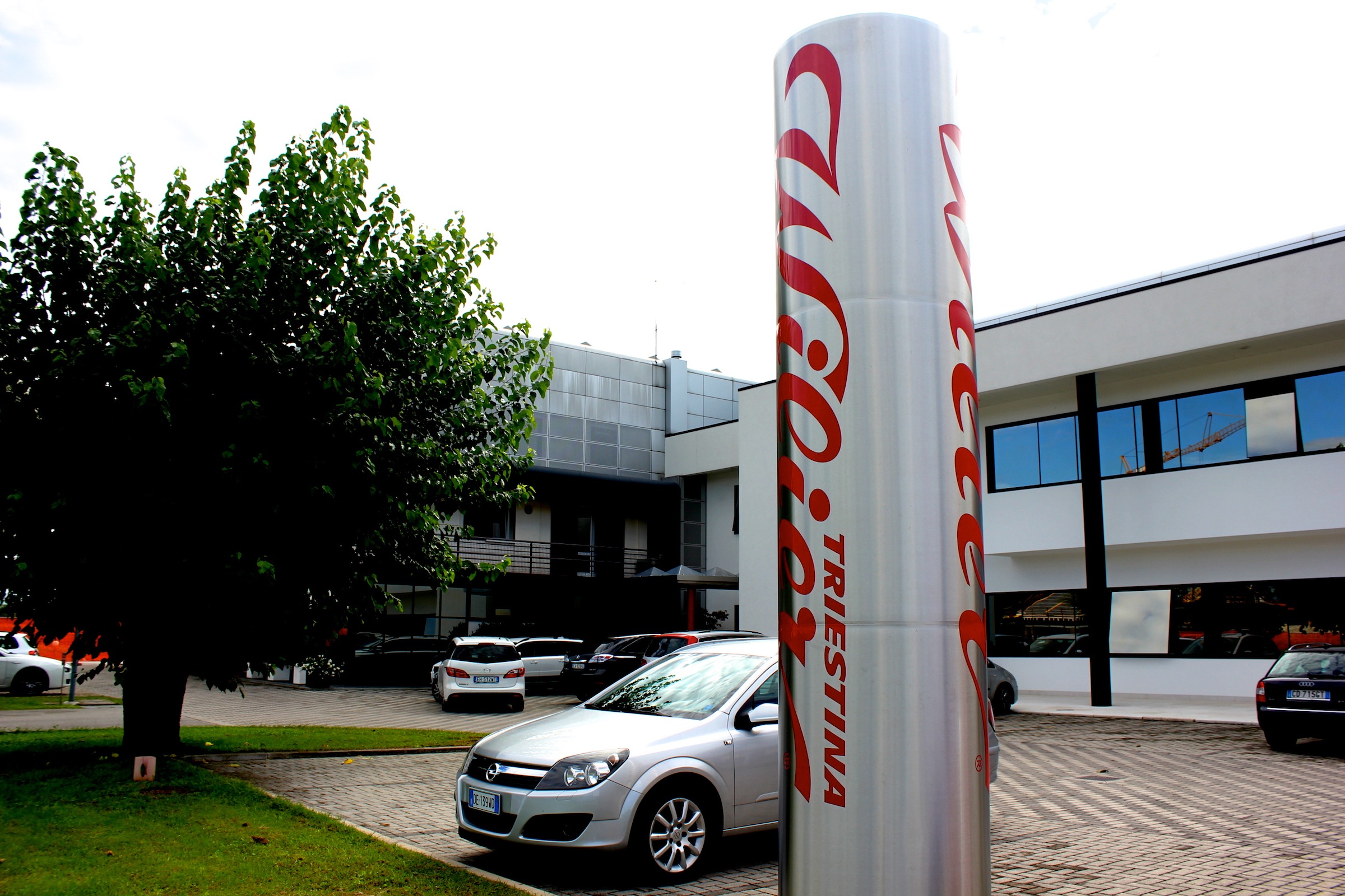 Wilier factory, pole, pic: Timothy John, ©Factory Media