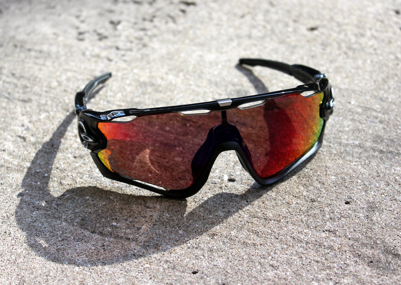 Just in: Oakley Jawbreaker sunglasses |