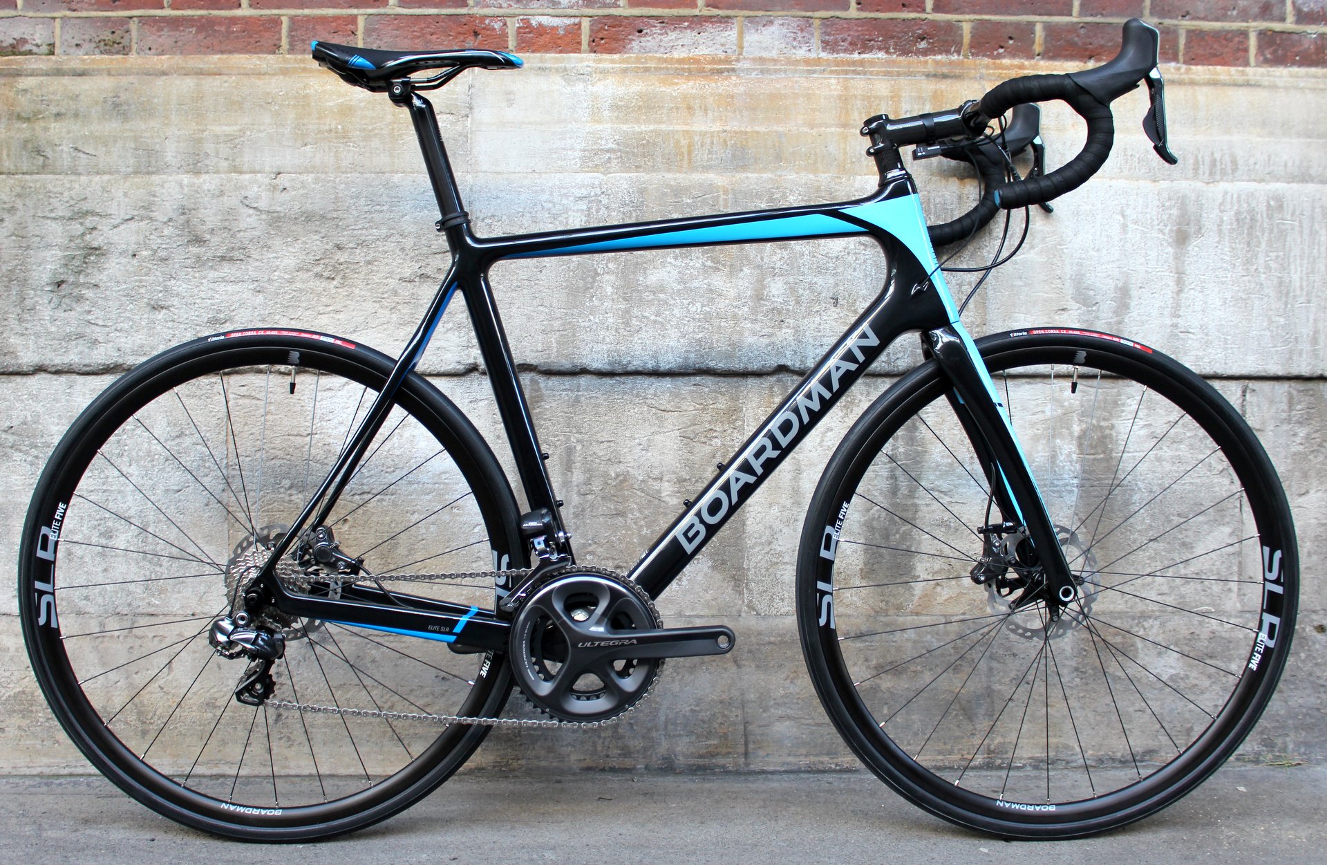 Boardman SLR Endurance Disc 9.4 road bike - review (Pic: George Scott/Factory Media)