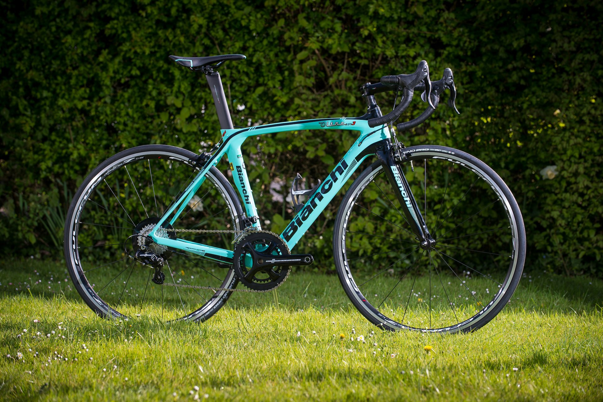 Bianchi Oltre XR3 road bike (Pic: Geoff Waugh)